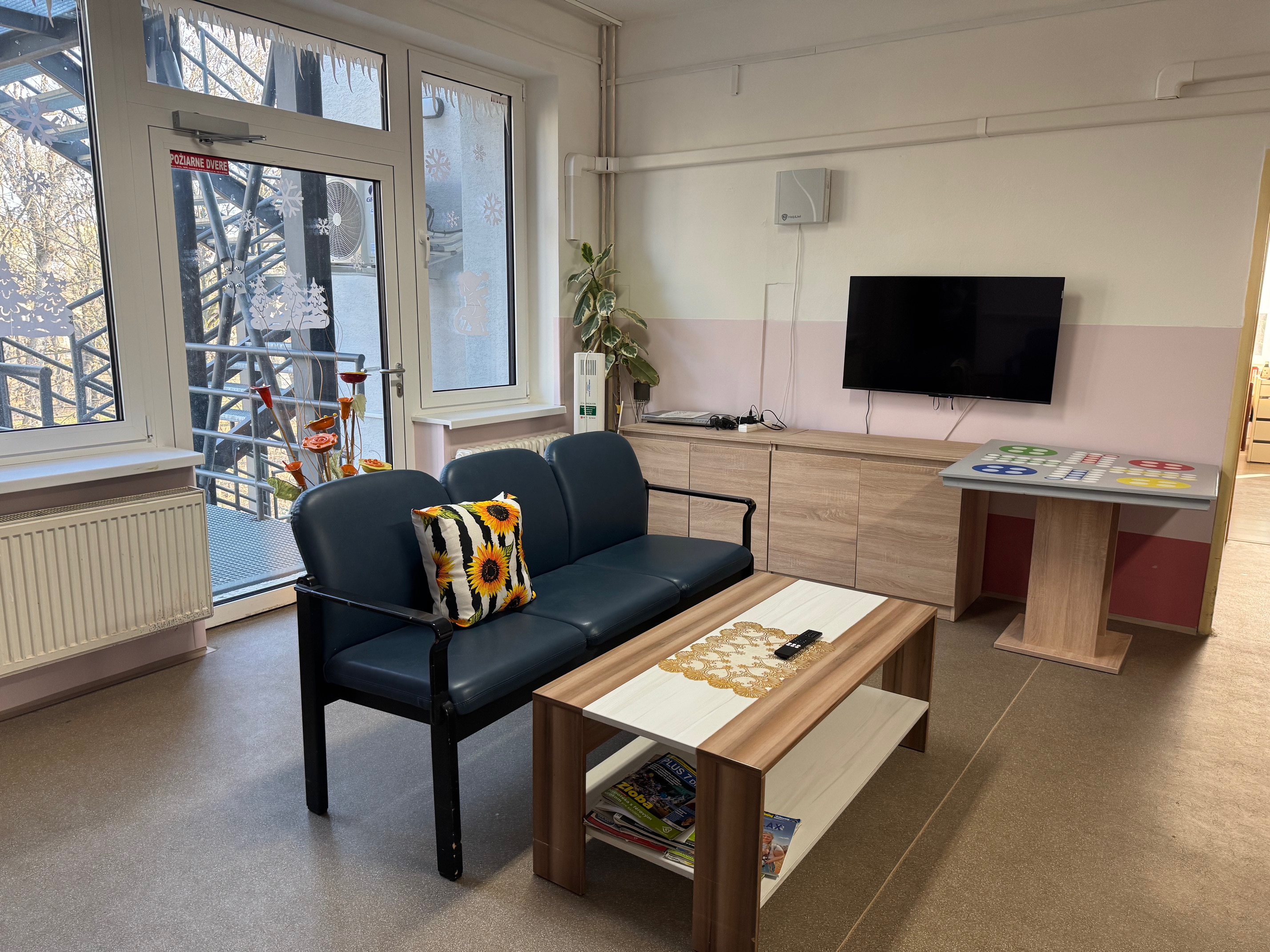 Spoločenská miestnosť s TV